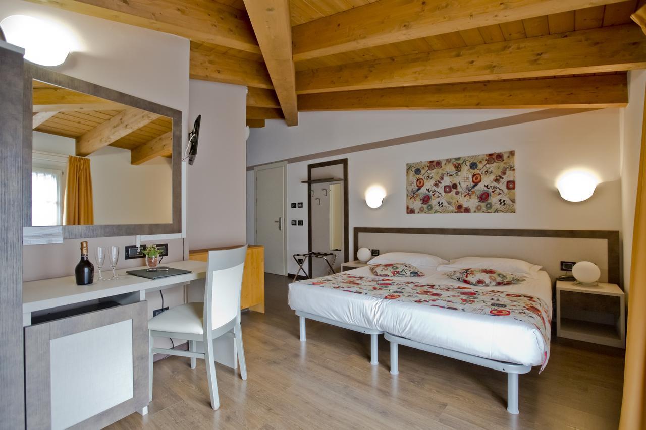 Hotel Lago Di Como Colico Exterior photo